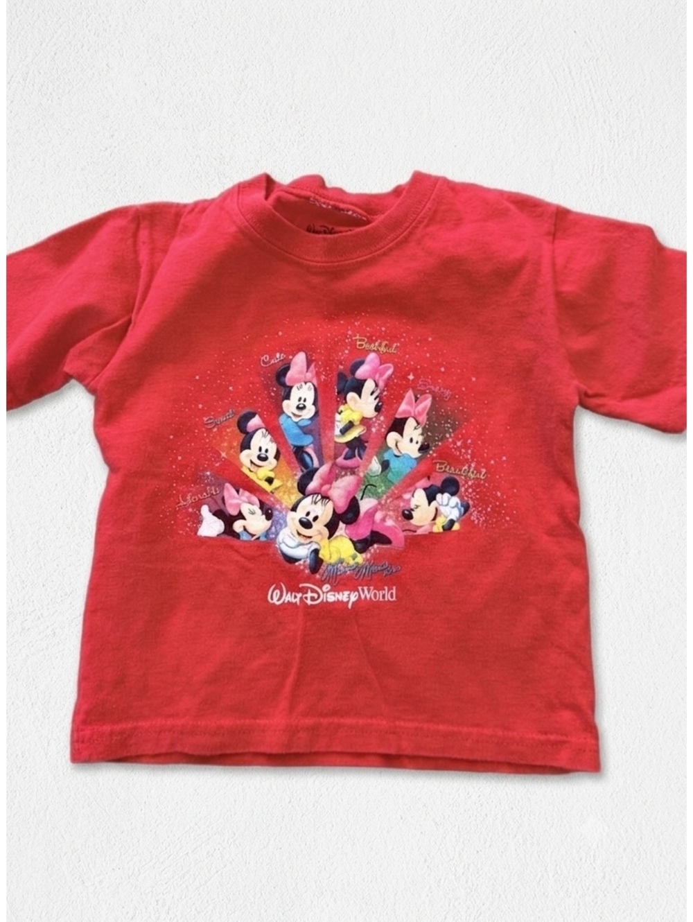 Walt Disney World Size 2T Red Minnie Mouse Graphic T-Shirt